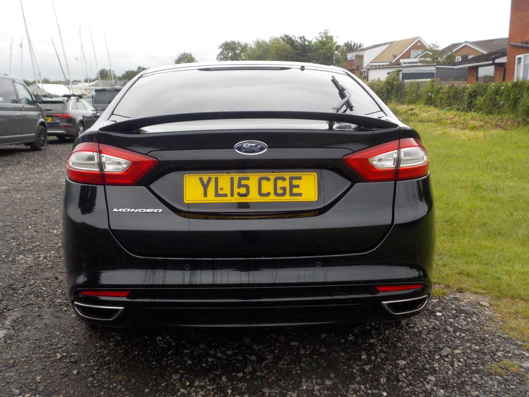 Ford Mondeo 2.0 TDCi Titanium Euro 6 (s/s) 5dr