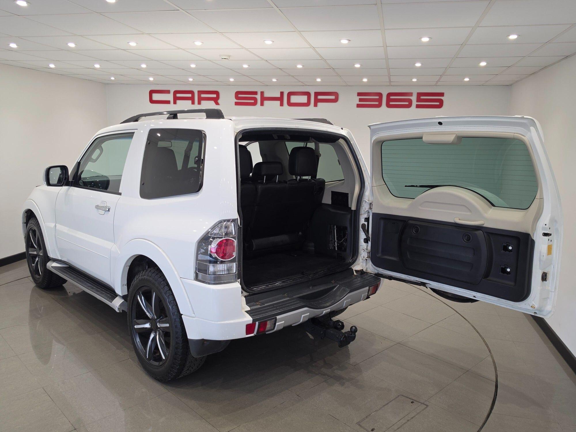 Mitsubishi Shogun view 52