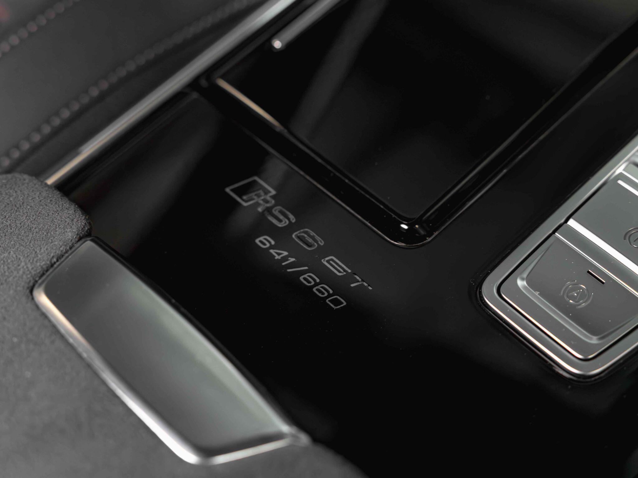 Audi RS6 Avant view 4