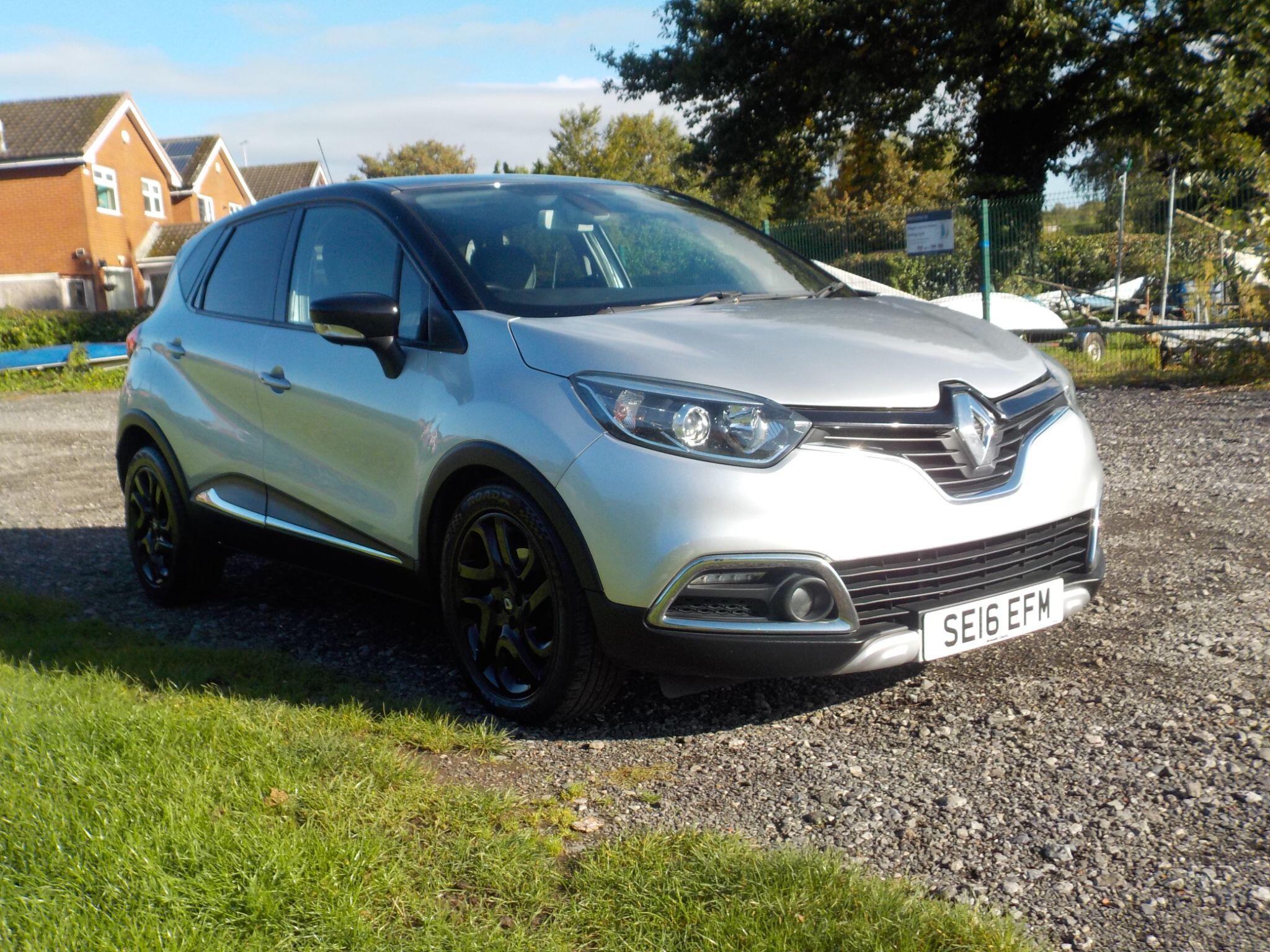 Renault Captur 1.5 dCi ENERGY Signature Nav Euro 6 (s/s) 5dr