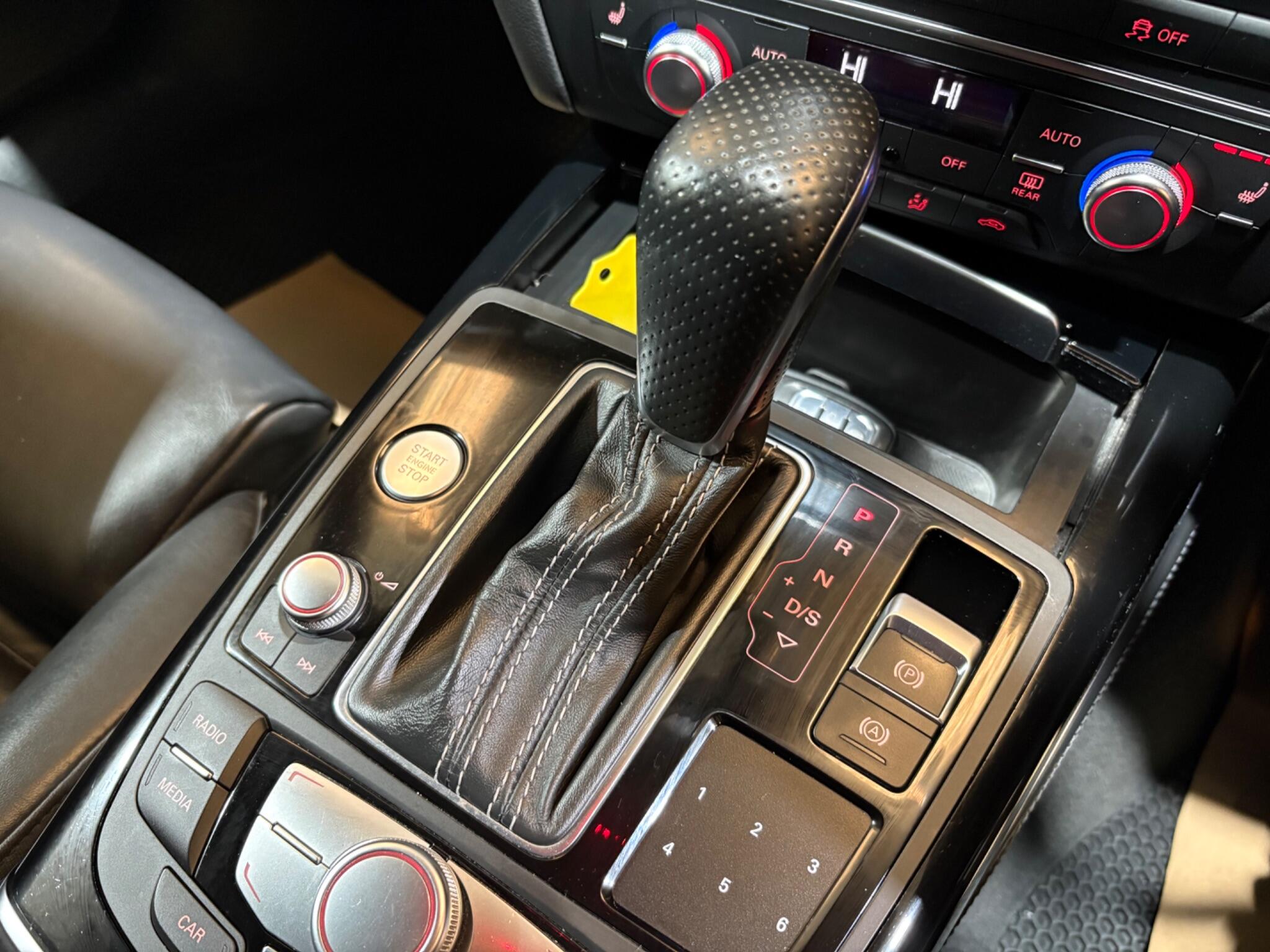 Audi A6 view 16