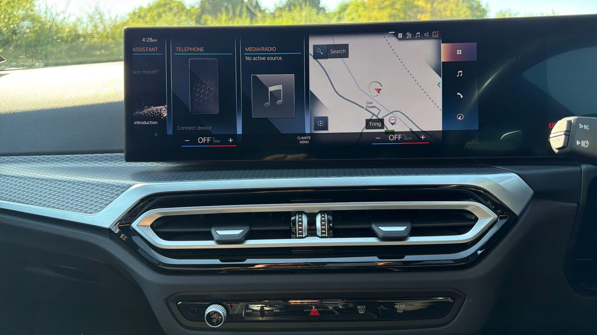 BMW 3 Series view 8