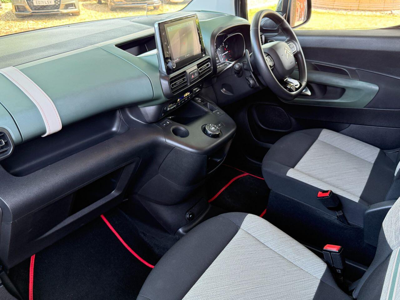 Citroen Berlingo view 19