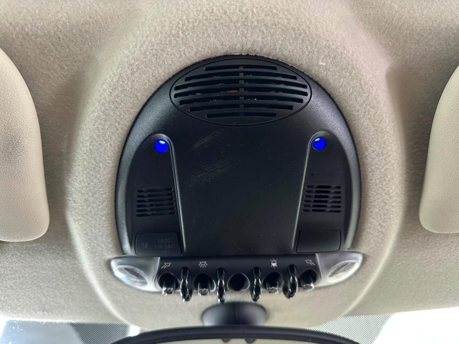 Mini Hatch view 27
