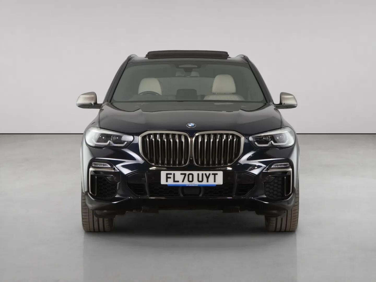BMW X5 view 5