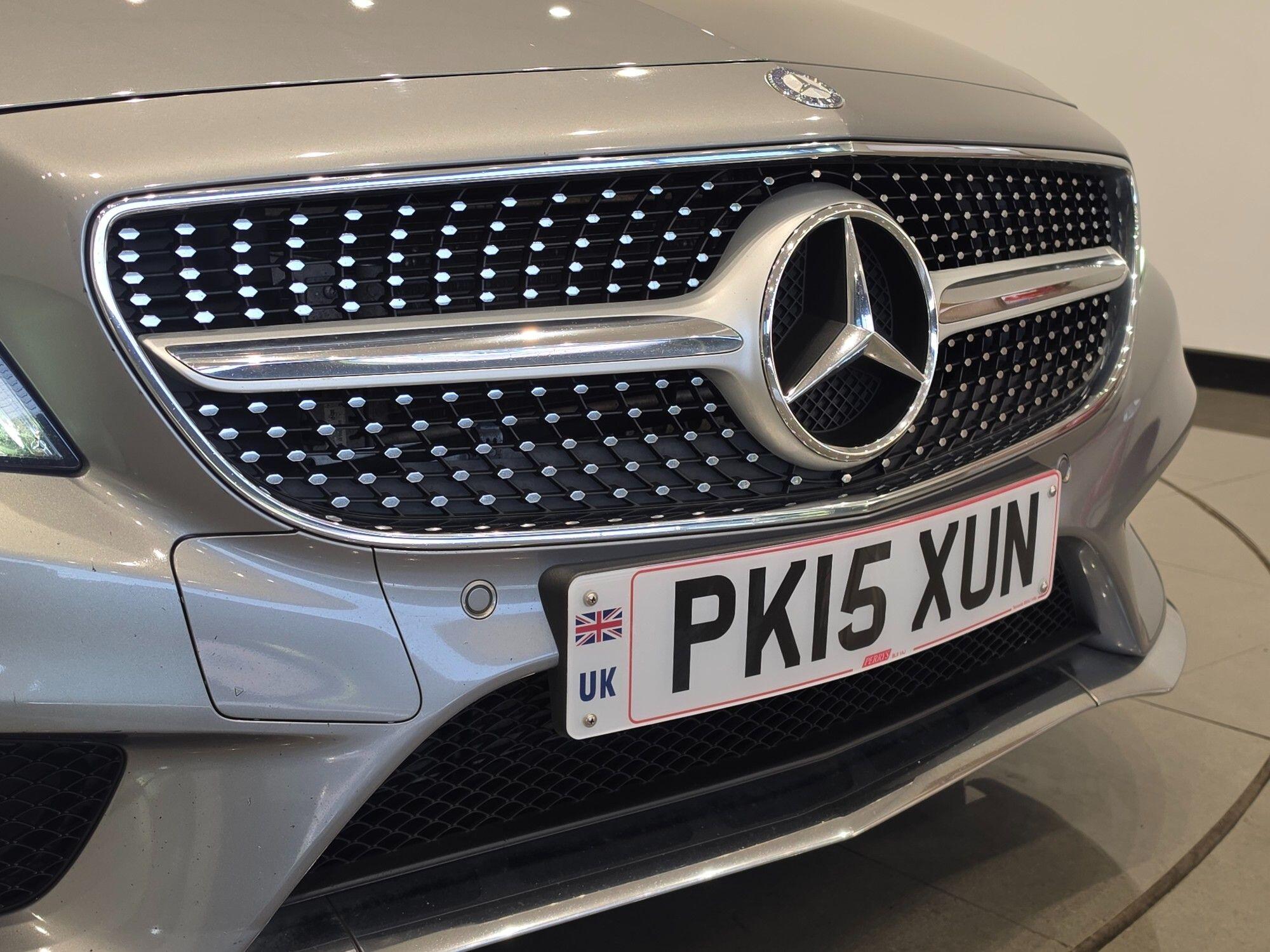 Mercedes-Benz CLS view 74