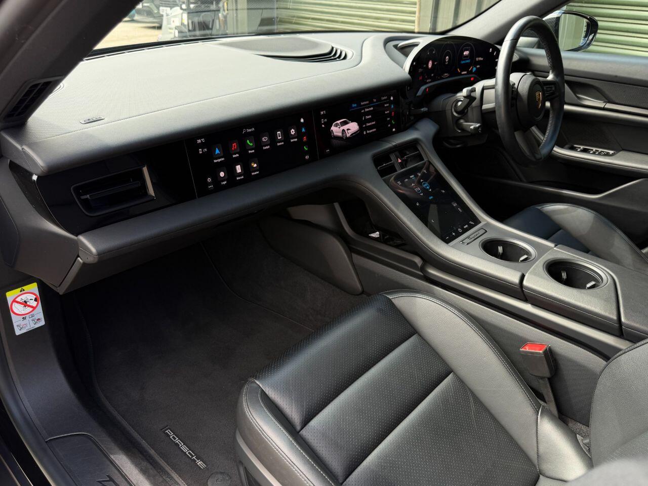 Porsche Taycan view 29