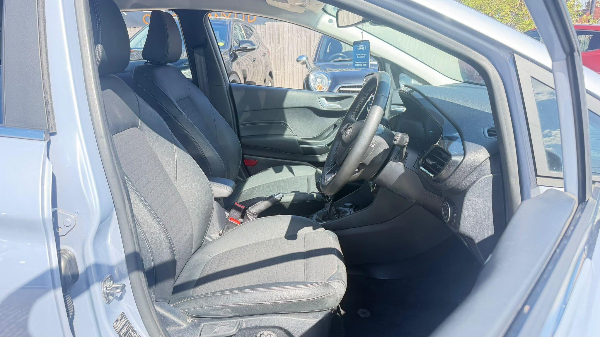 Ford Fiesta view 12