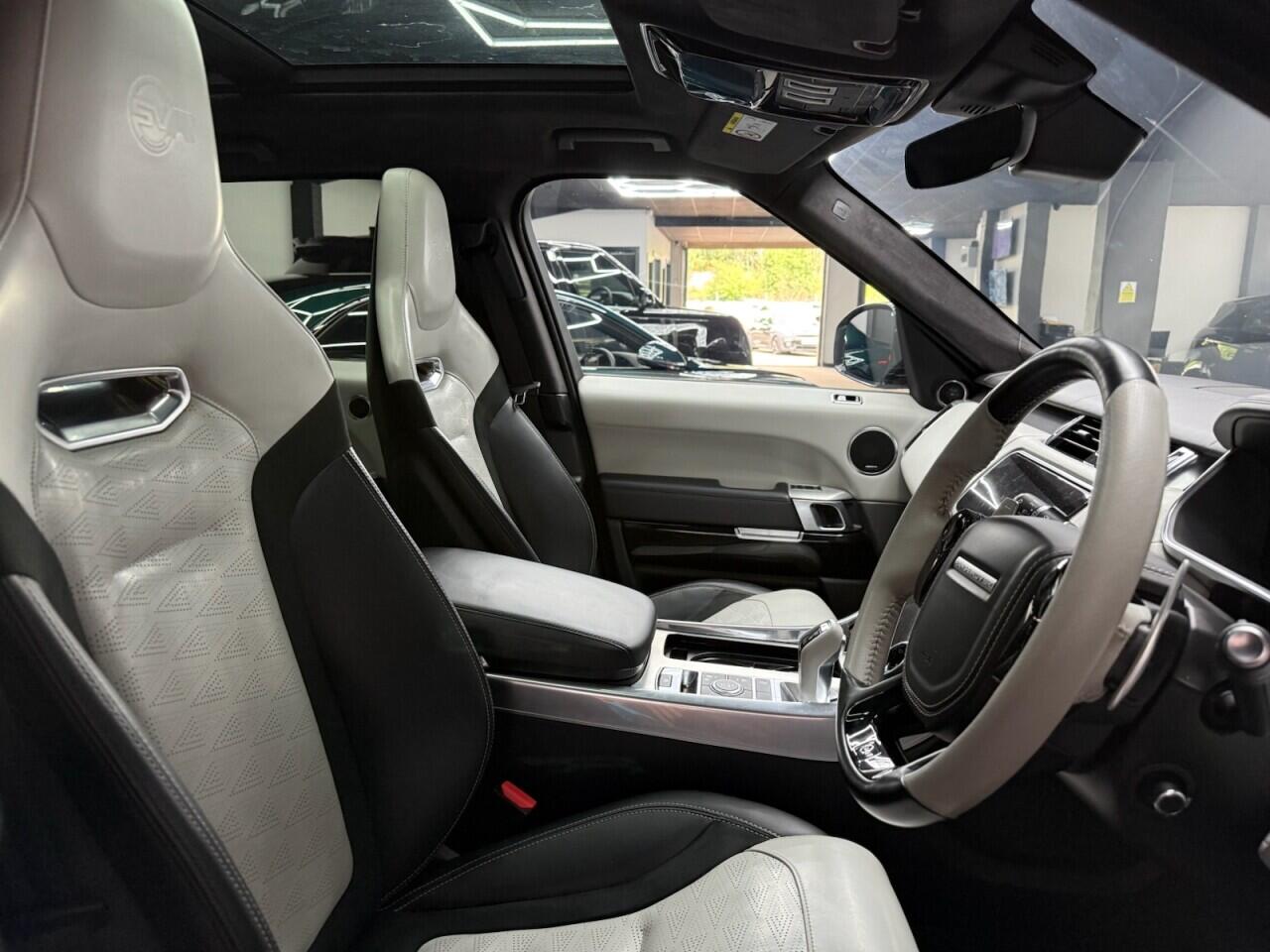 Land Rover Range Rover Sport view 37
