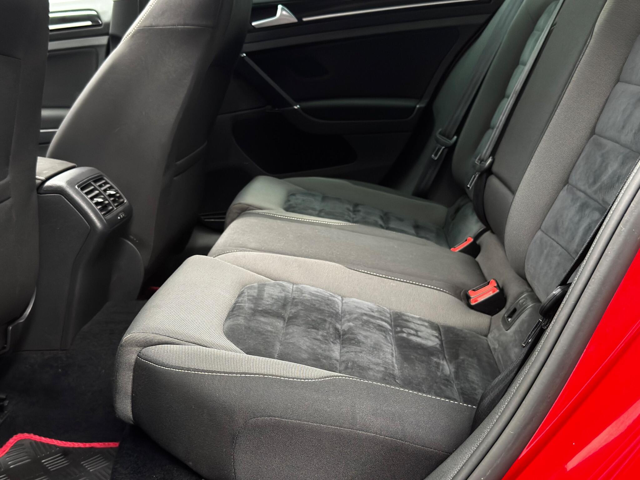 Volkswagen Golf view 50