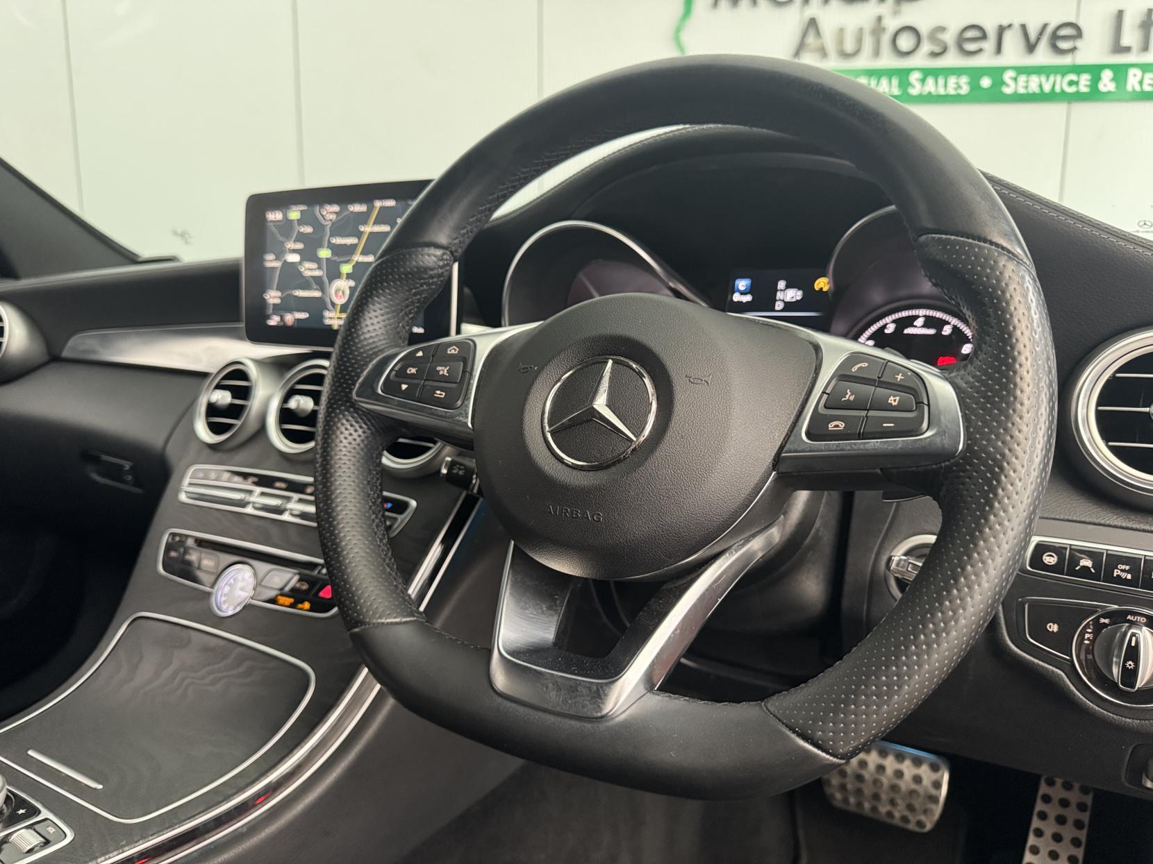 Mercedes-Benz C Class view 60