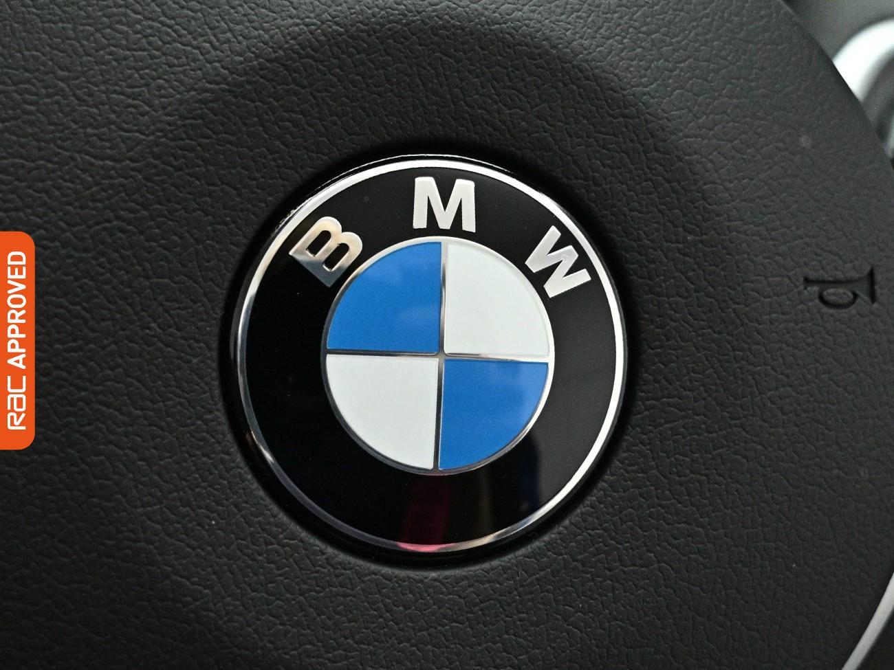BMW 2 Series view 24