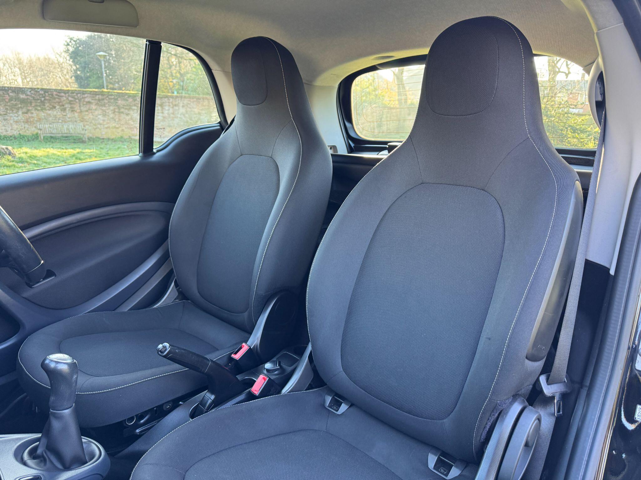 2017 Smart fortwo 1.0 Passion Euro 6 (s/s) 2dr • 71,000 miles image 2