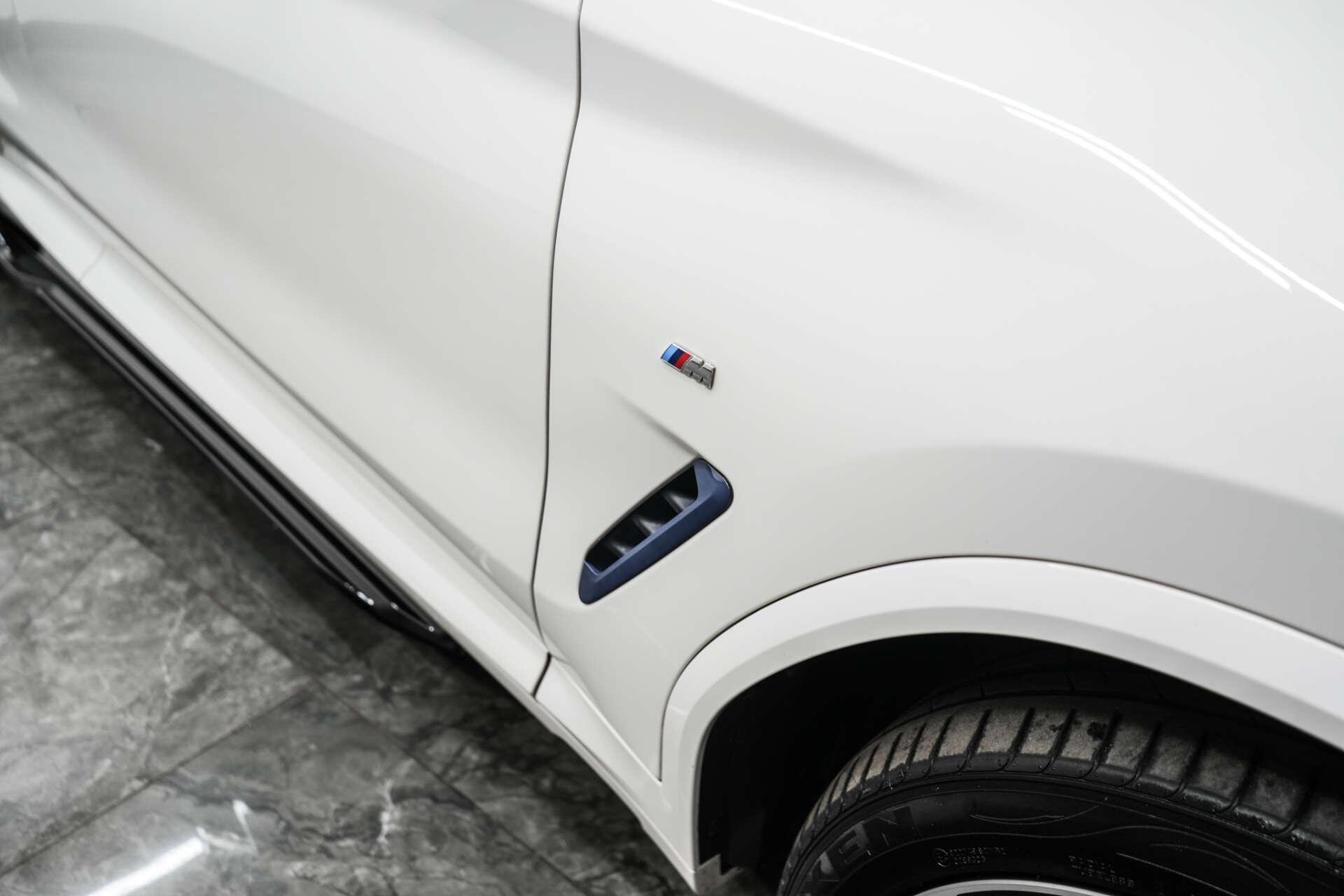 BMW X3 view 8