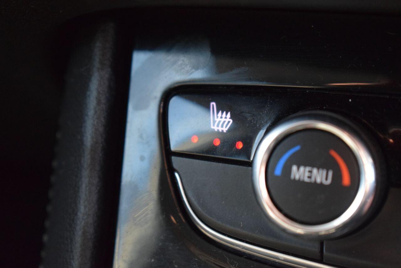 Vauxhall Grandland X view 3