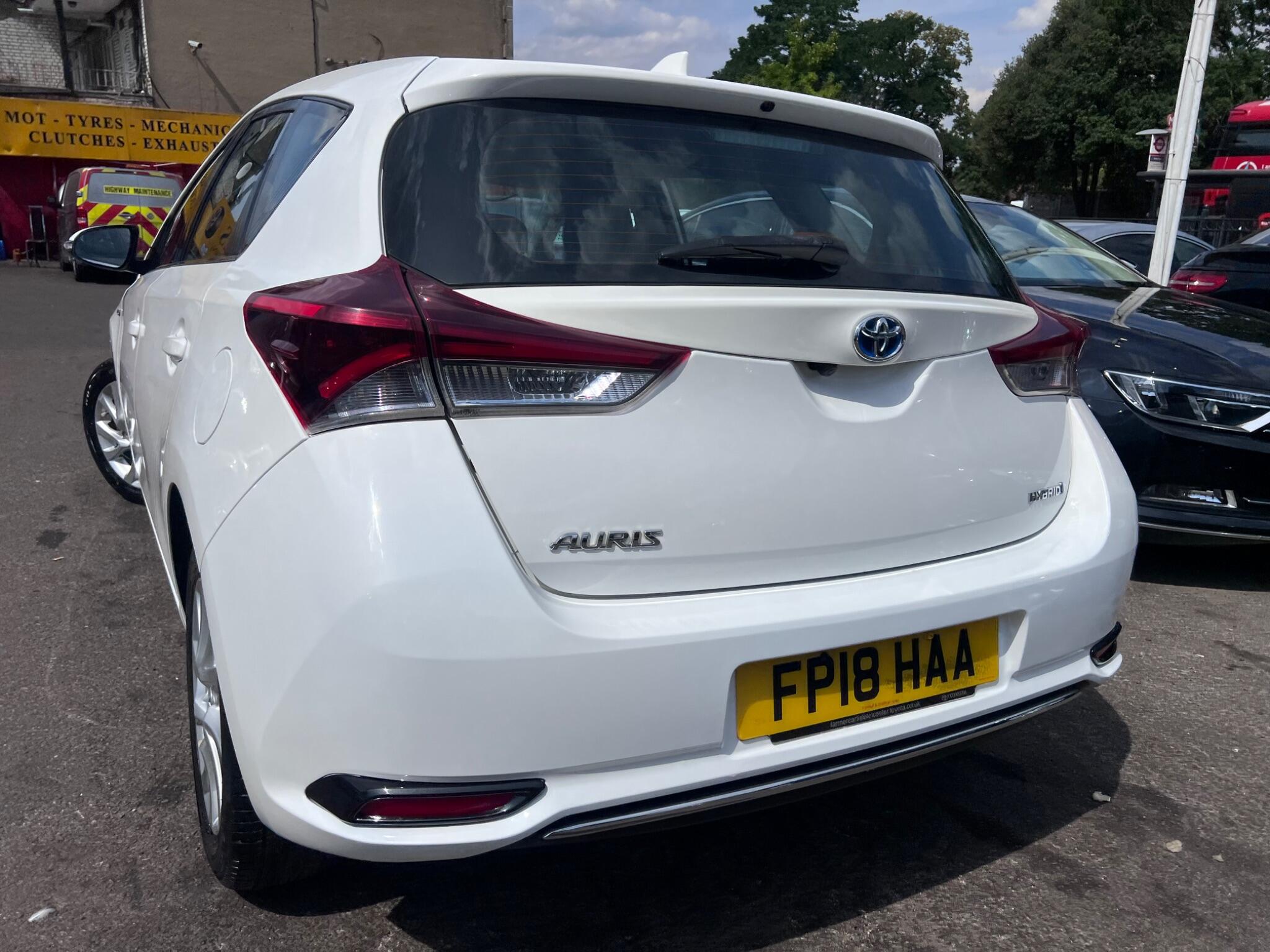 Toyota Auris view 15