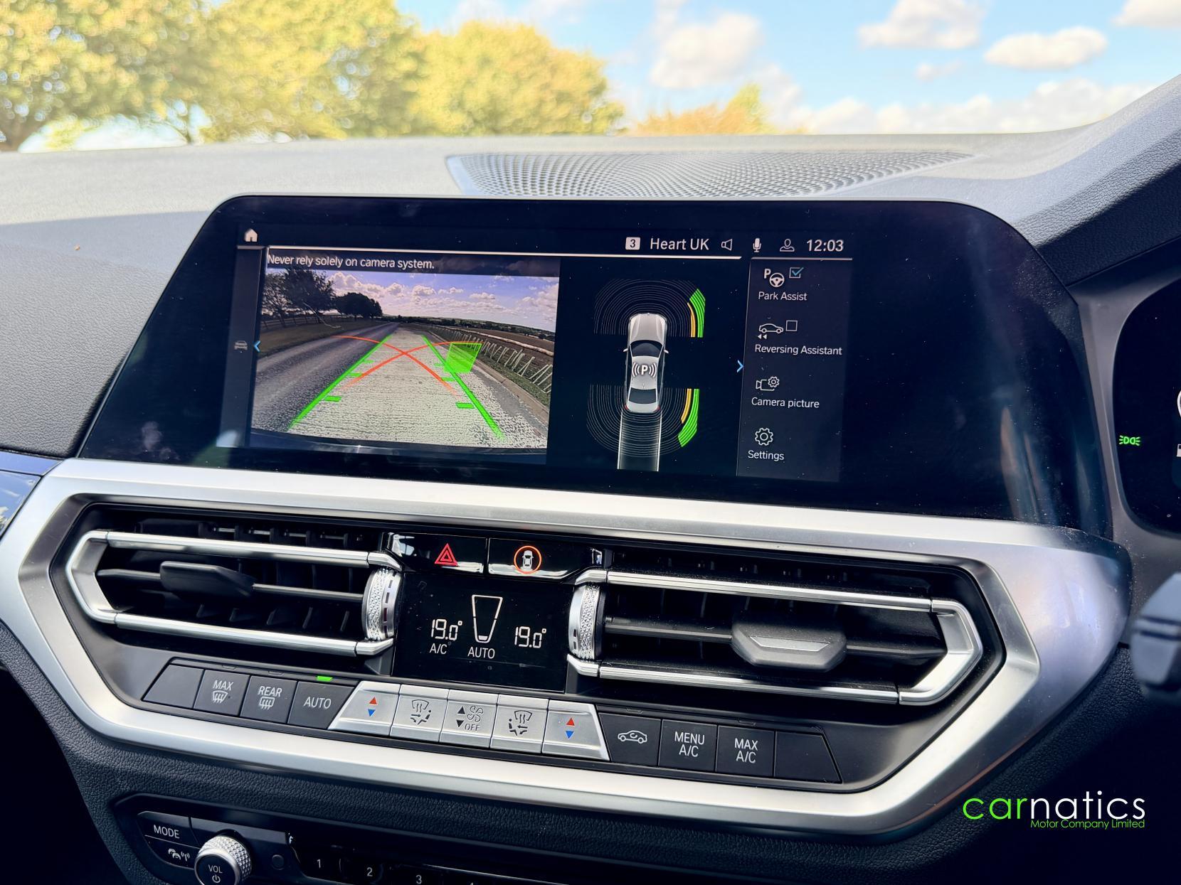 BMW 3 Series view 36