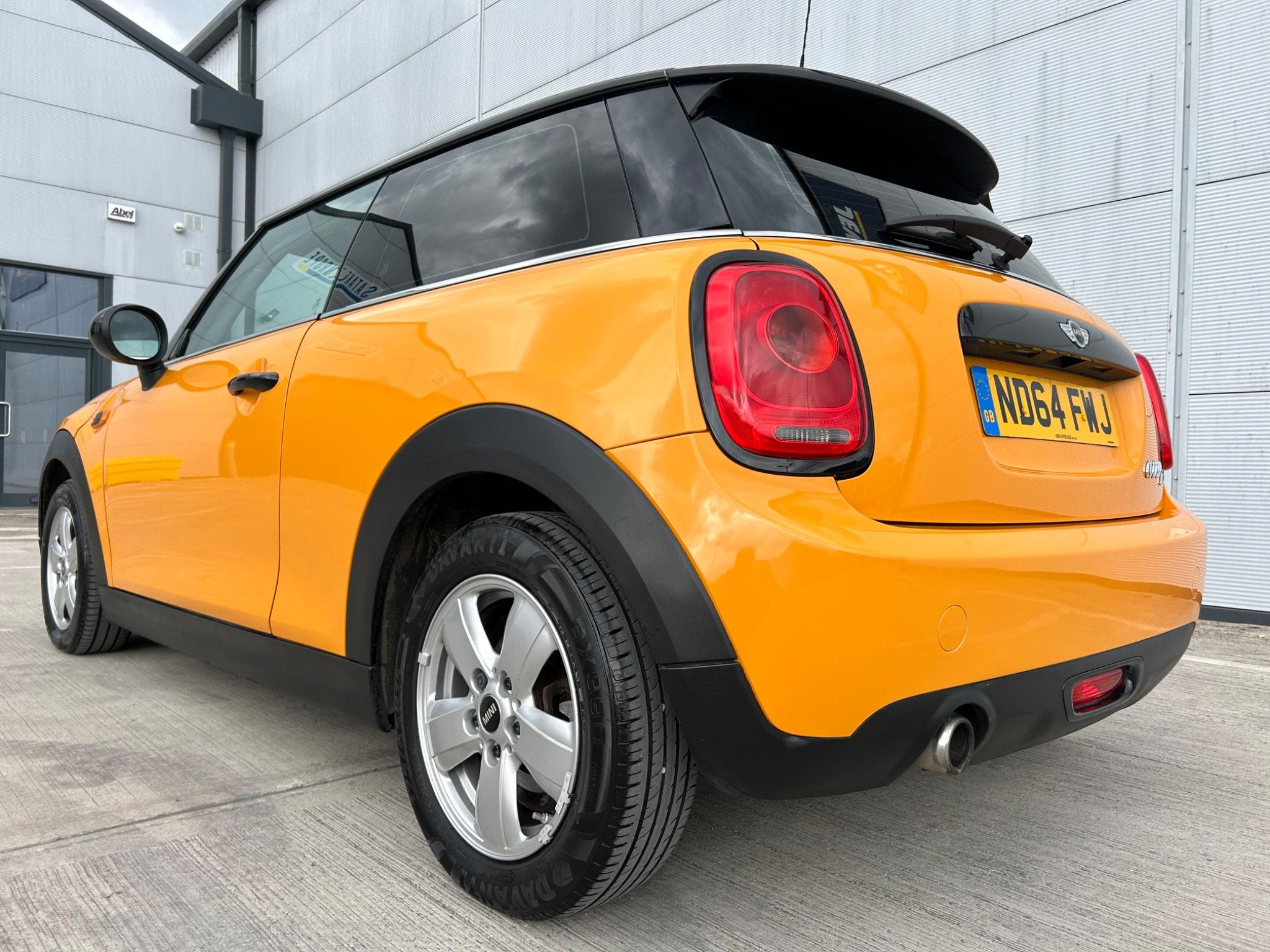 Mini Hatch view 3