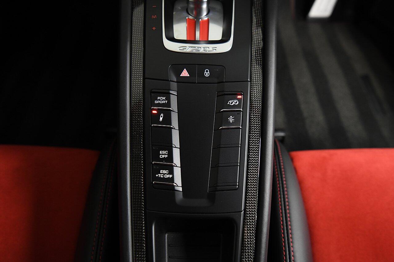Porsche 911 view 20
