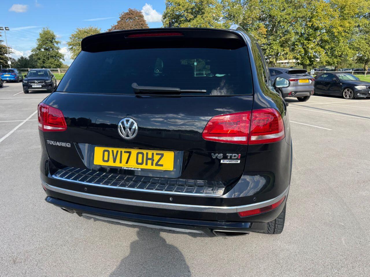 Volkswagen Touareg view 30