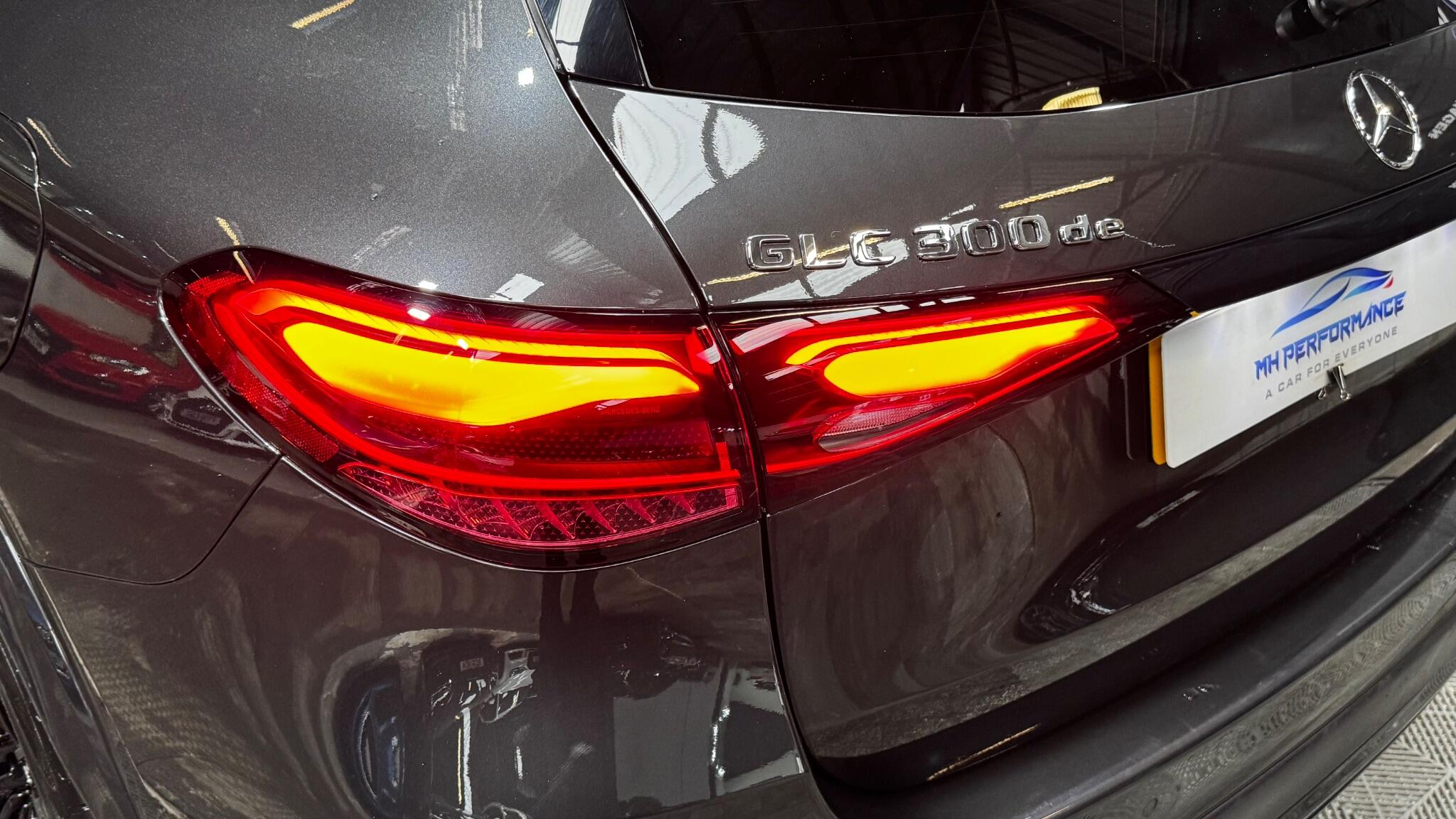 Mercedes-Benz GLC view 64