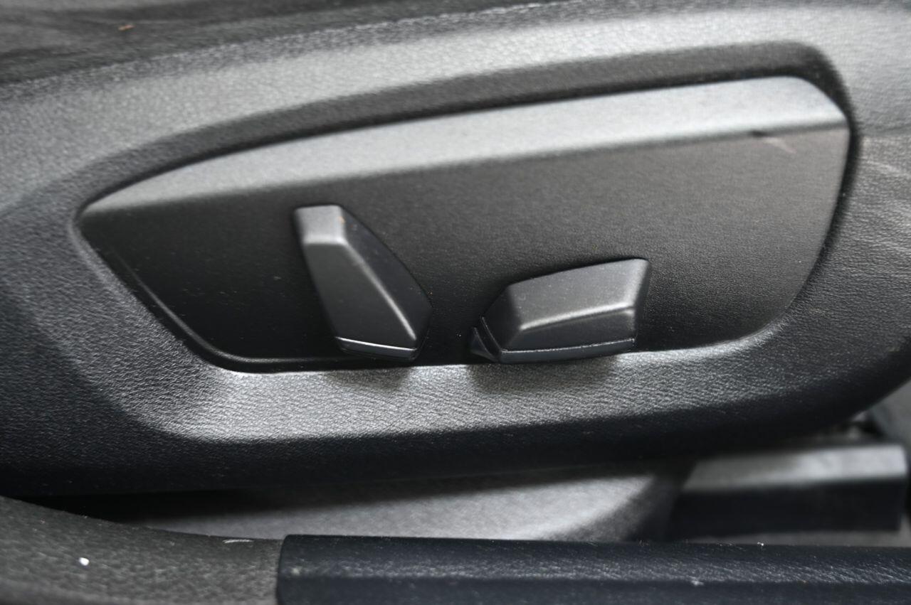 BMW 5 Series view 38