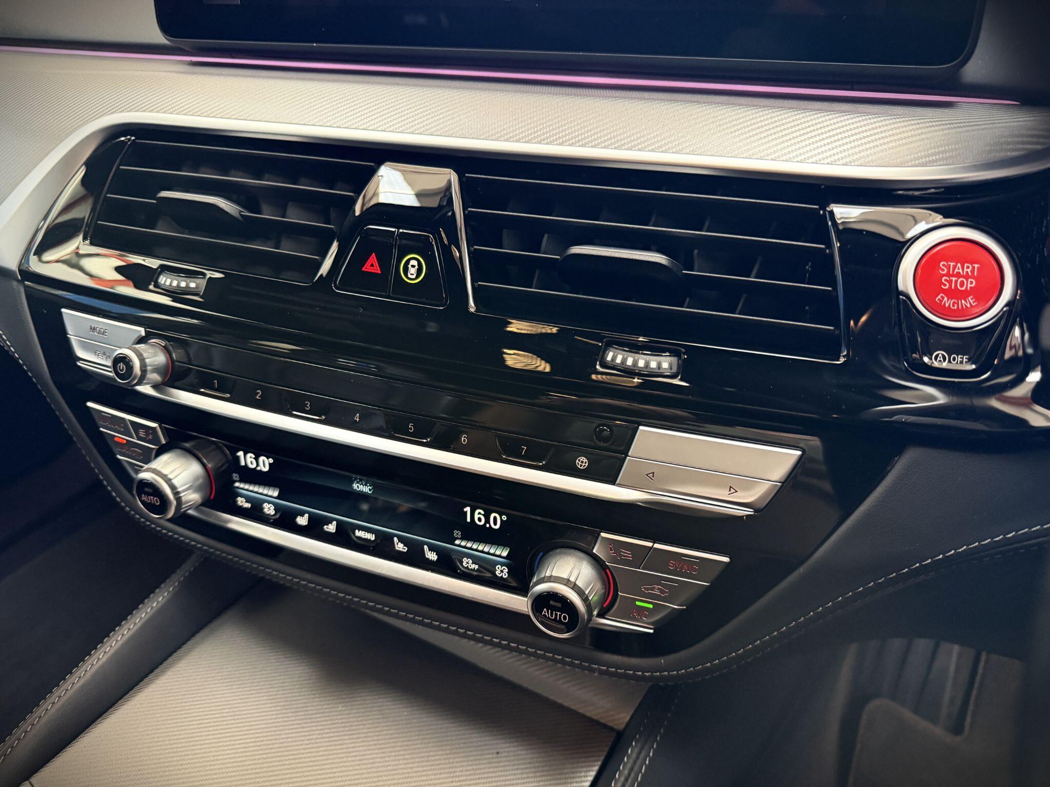 BMW M5 view 9