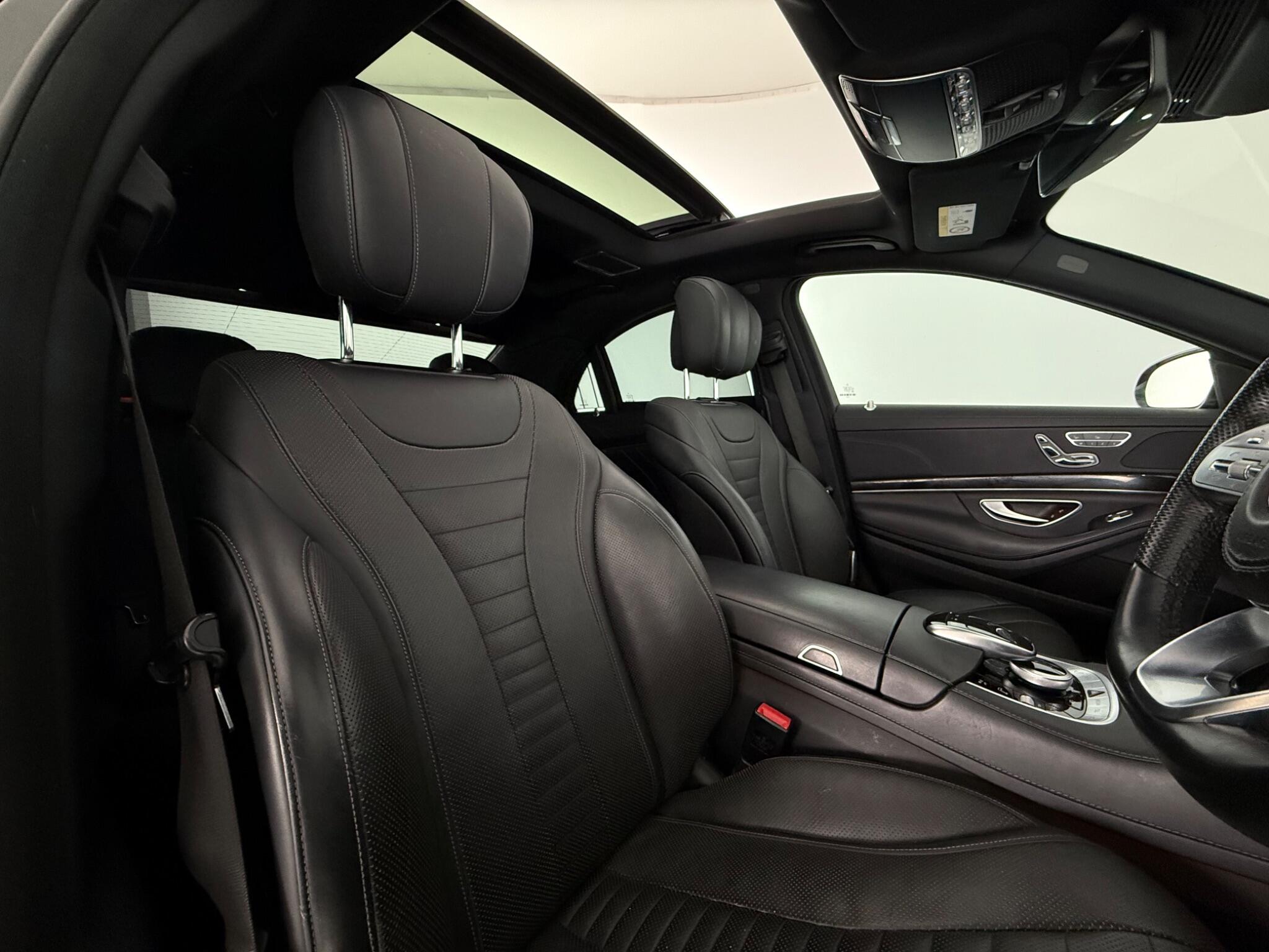 Mercedes-Benz S-Class view 33