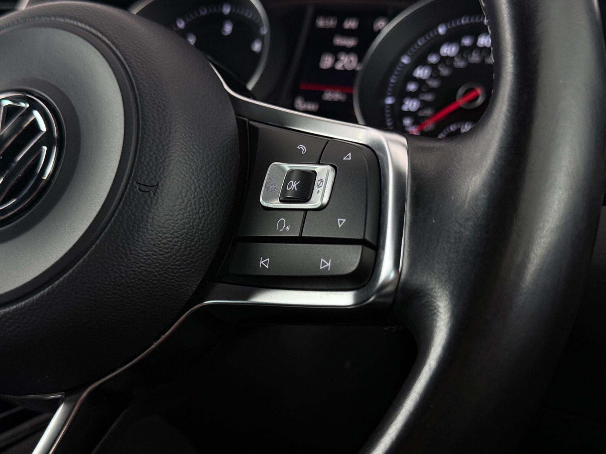Volkswagen Golf view 16