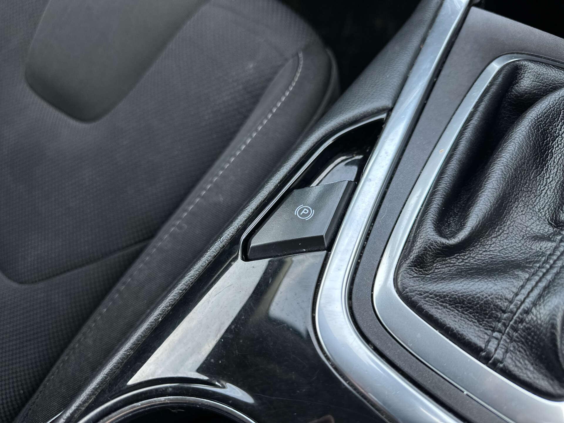 Ford S-Max view 23