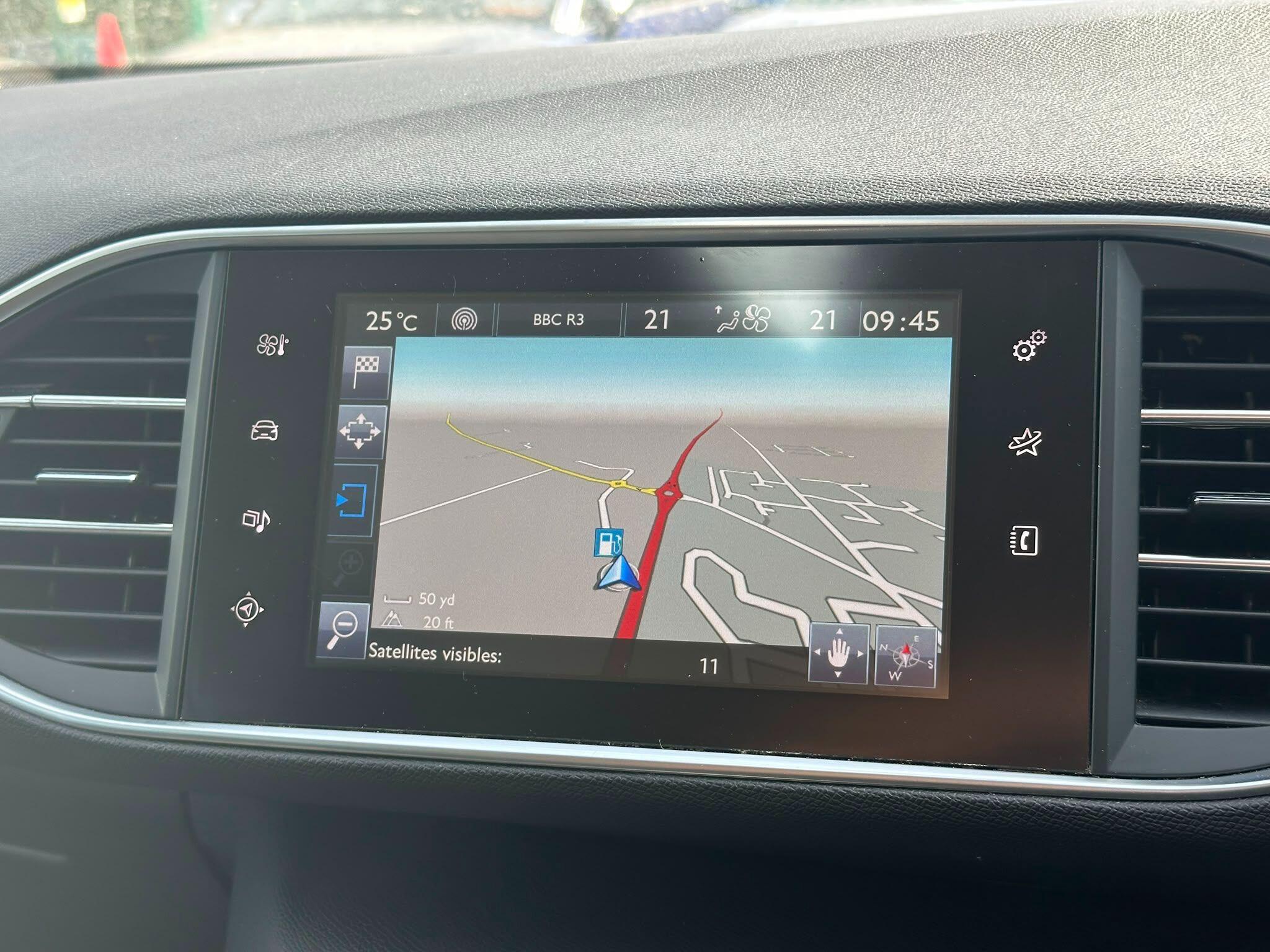 Peugeot 308 view 14