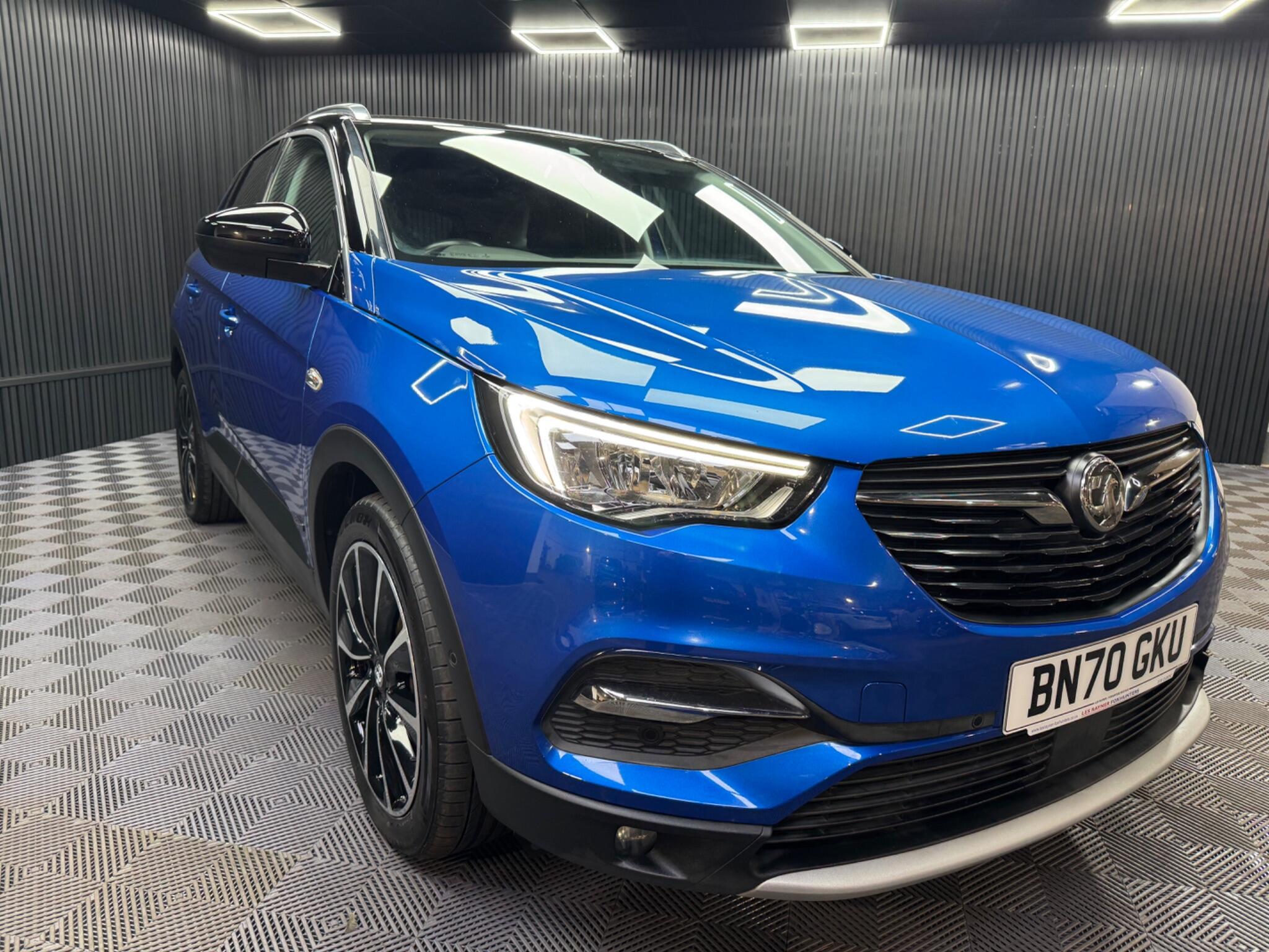 Vauxhall Grandland X view 9