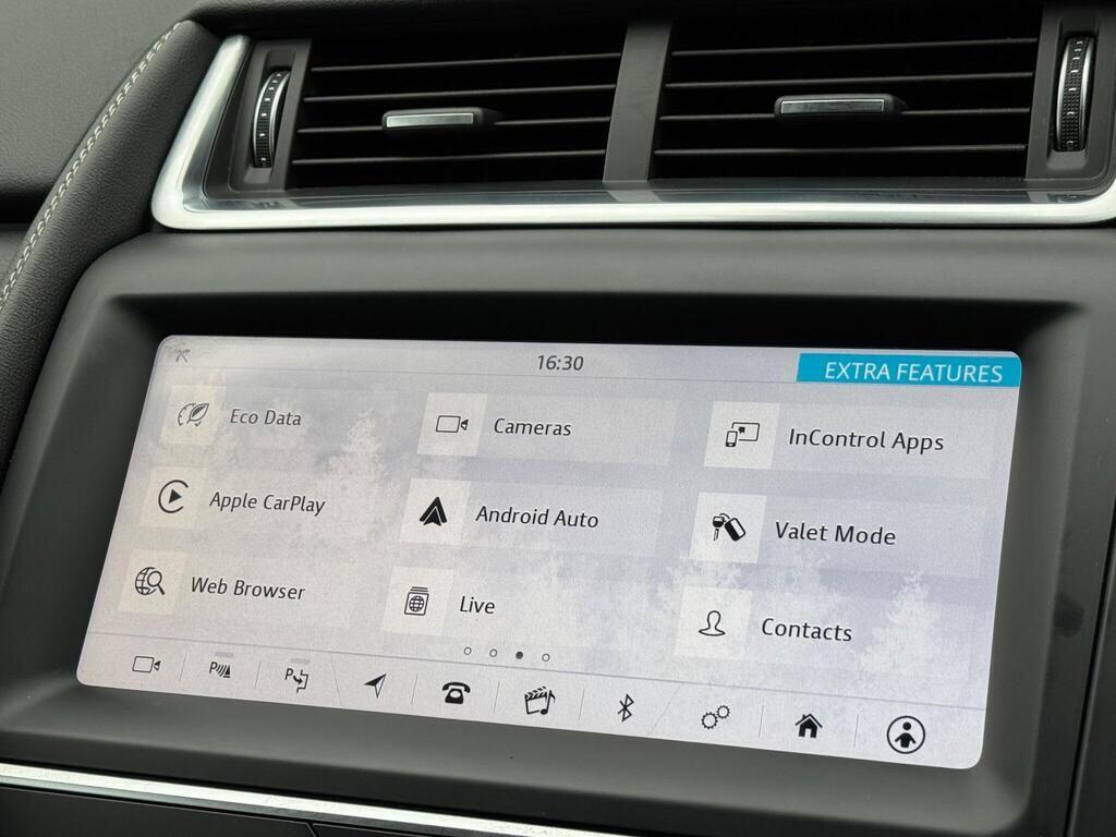 Jaguar E-Pace view 30