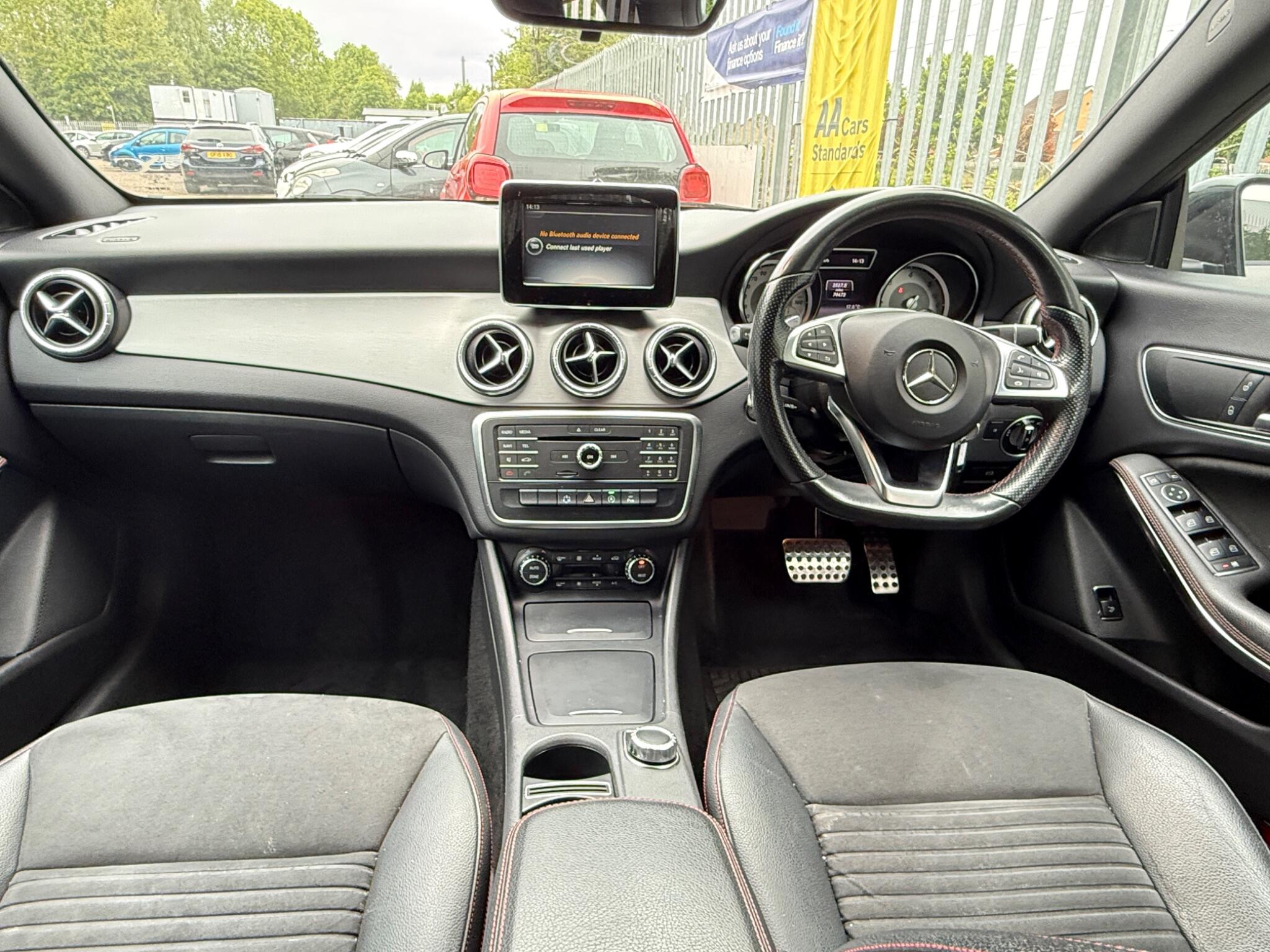 2015 Mercedes-Benz CLA image 22