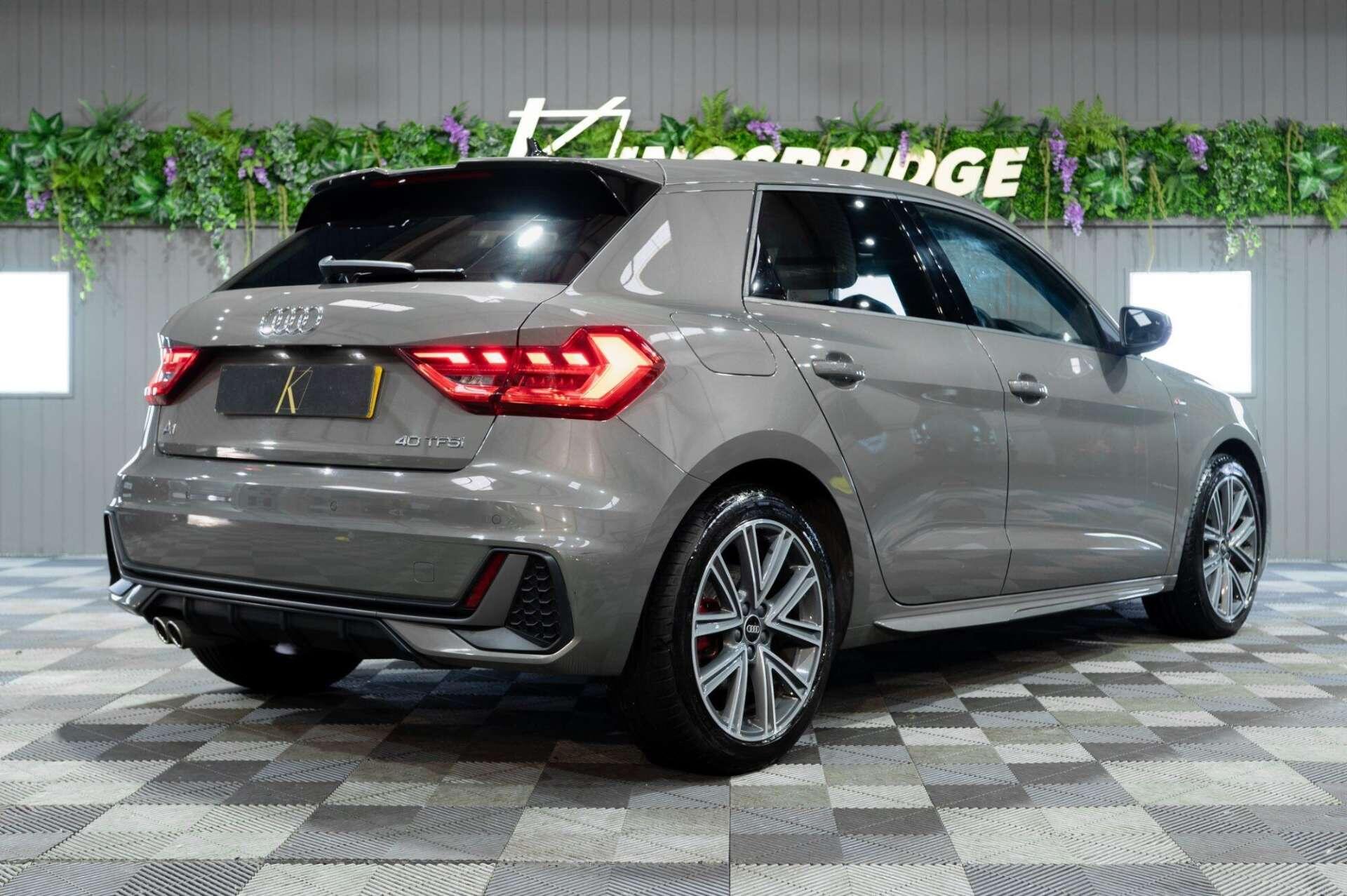 Audi A1 view 5