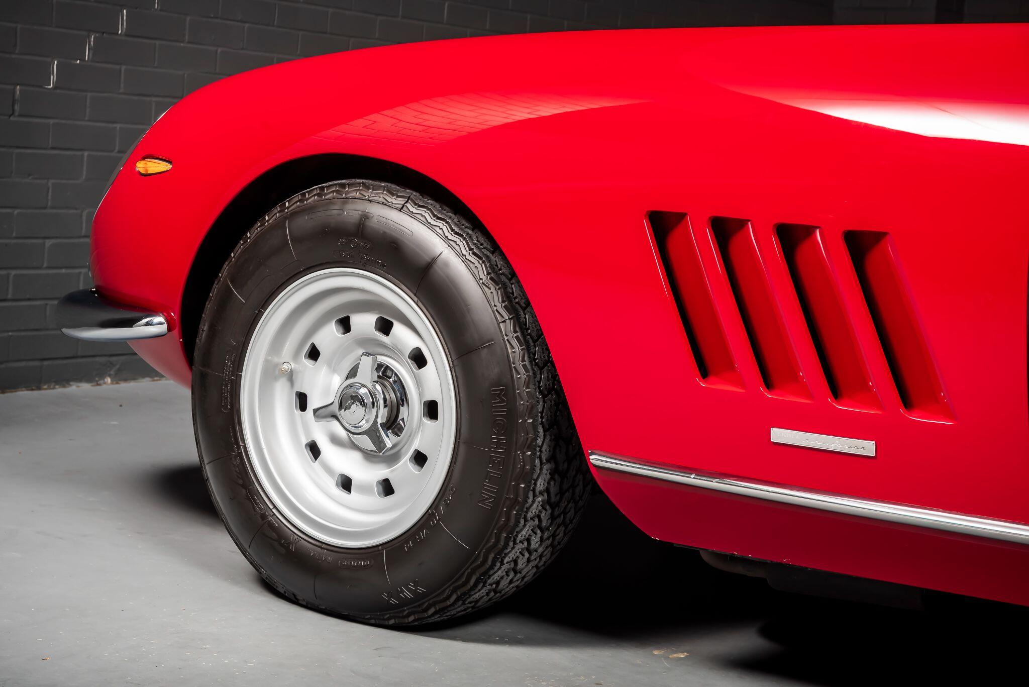 Ferrari 275 view 43