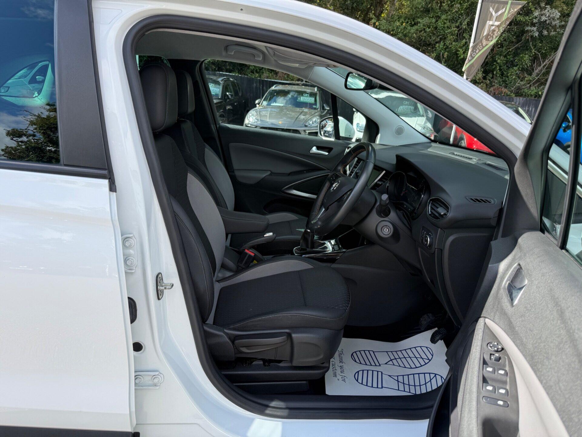 Vauxhall Crossland X view 14
