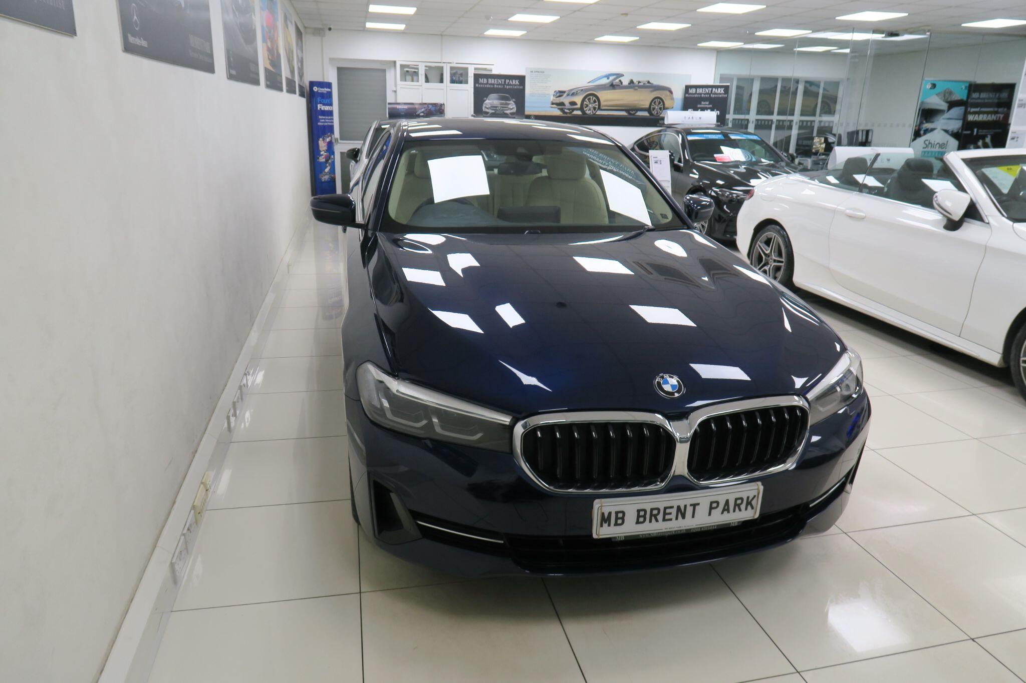 BMW 5 Series view 5