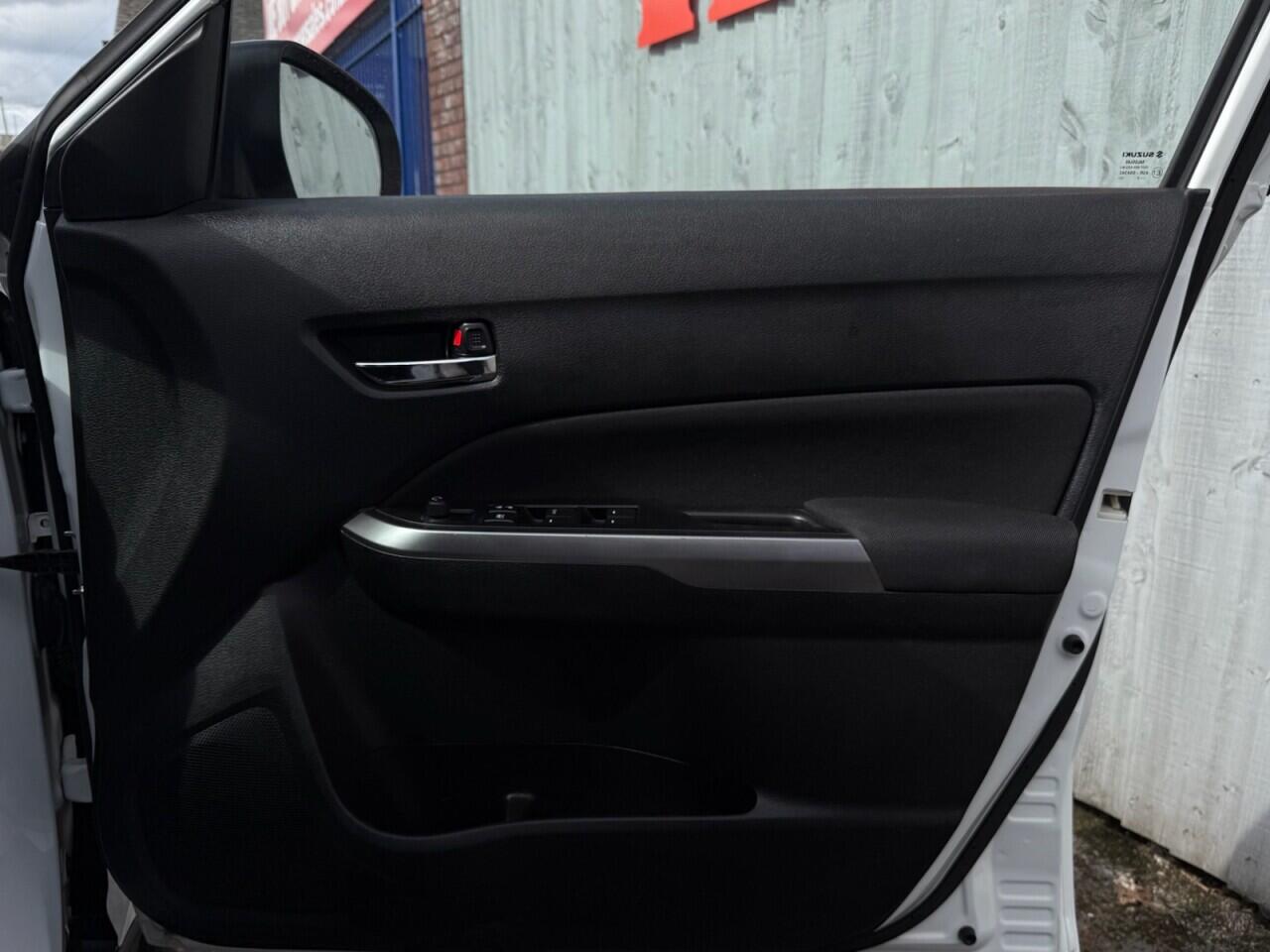 Suzuki Vitara view 36