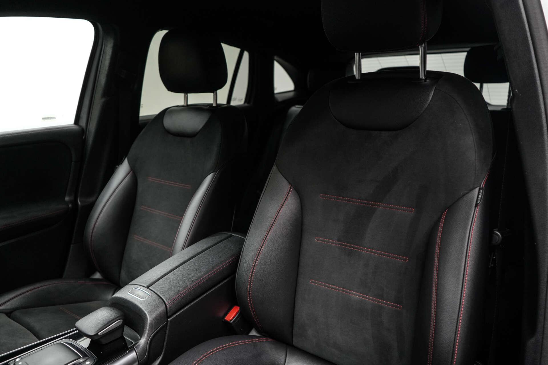 Mercedes-Benz Gla view 14