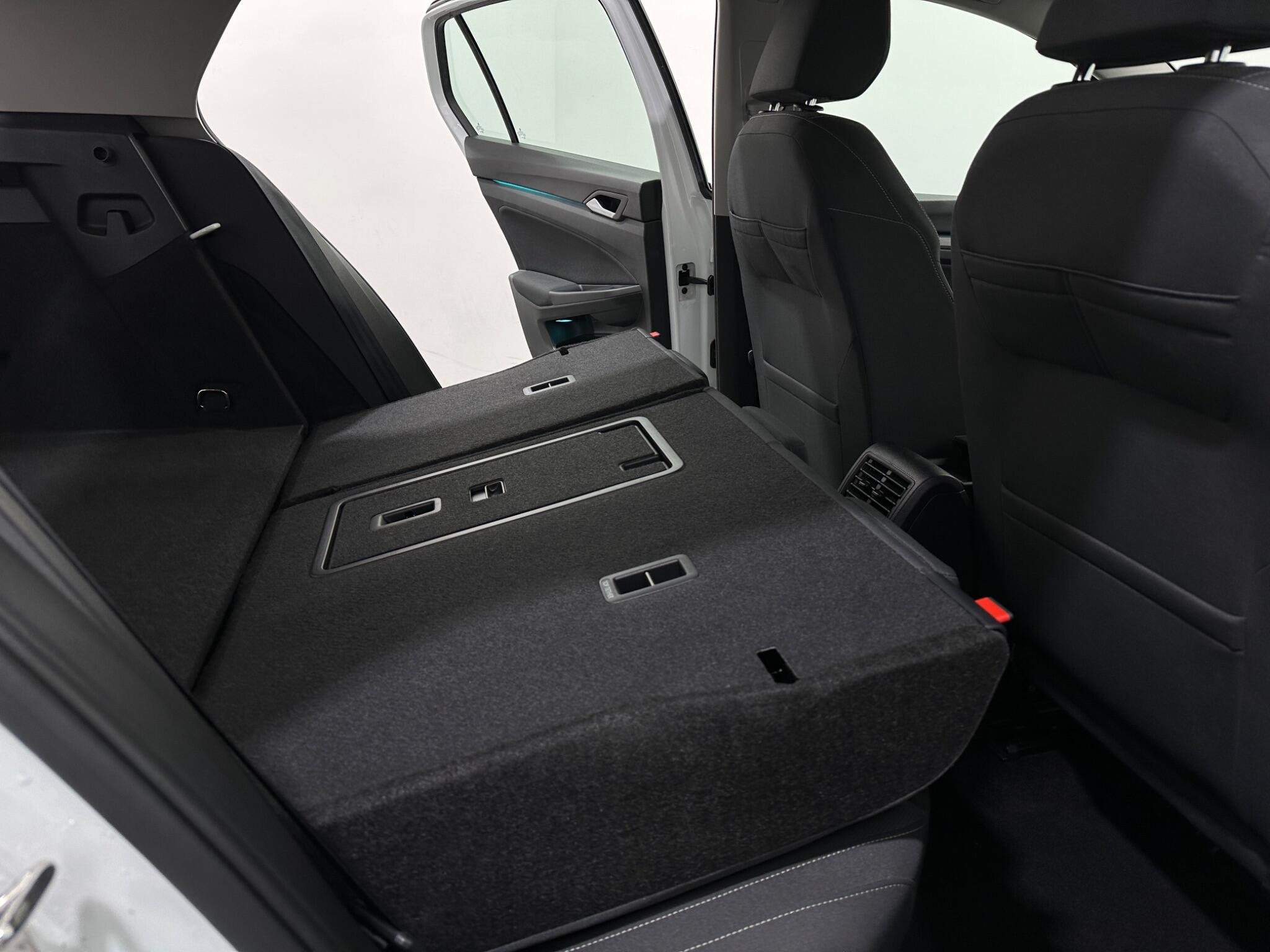 Volkswagen Golf view 45