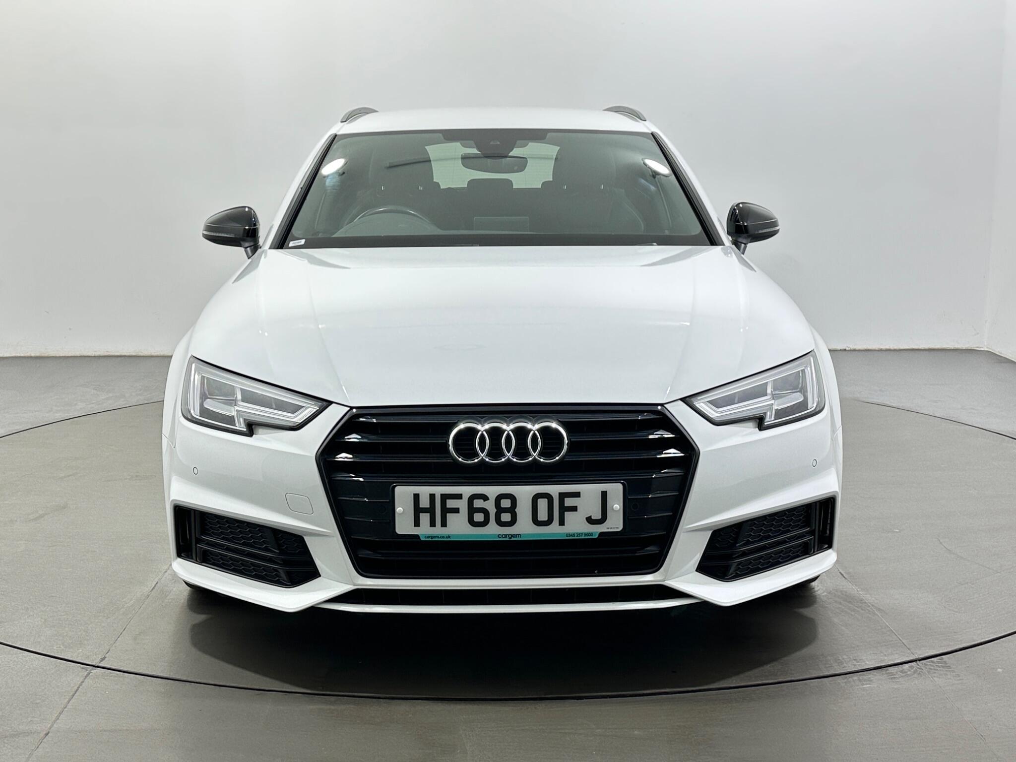 Audi A4 view 3