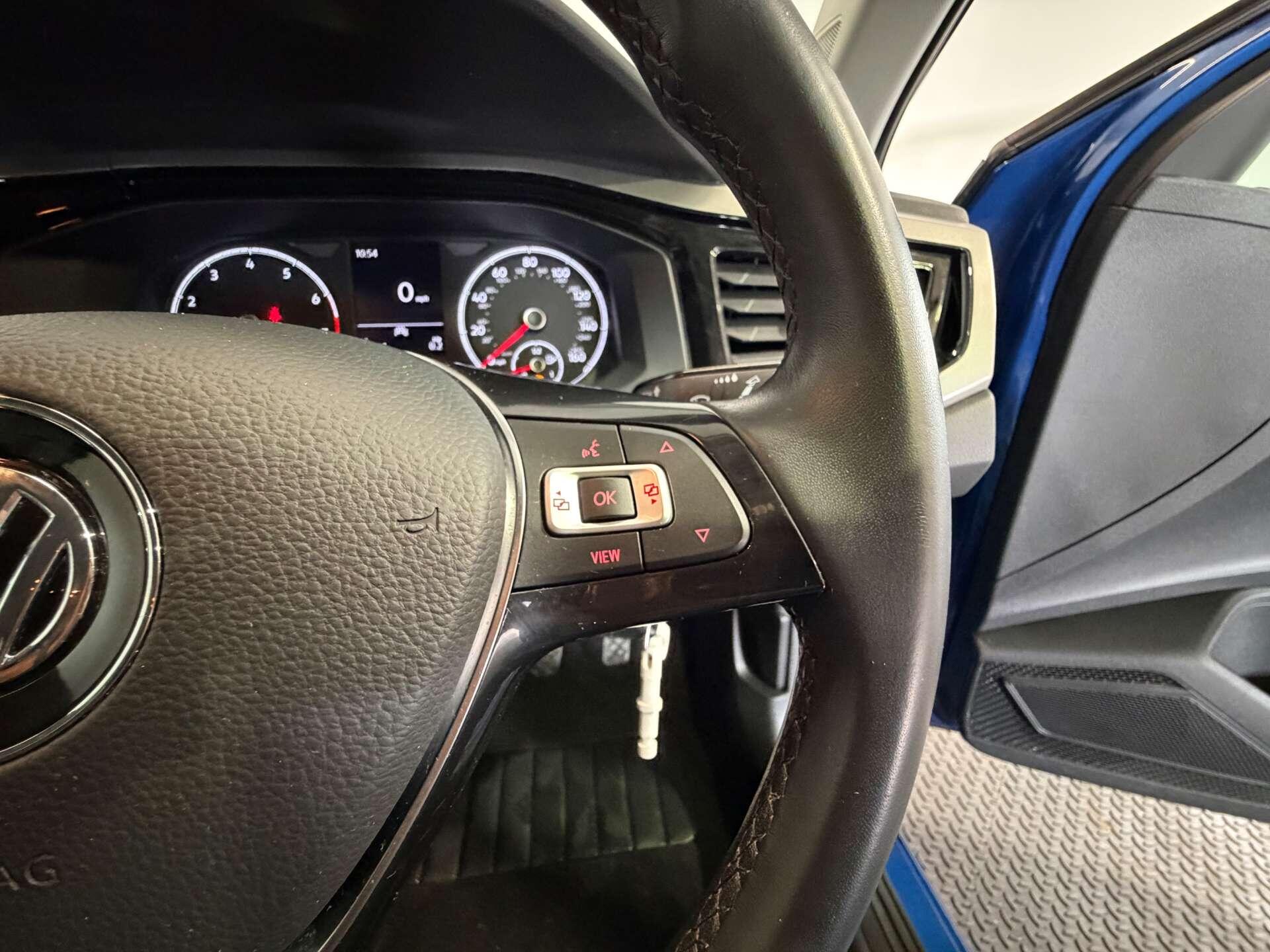 Volkswagen Polo view 27