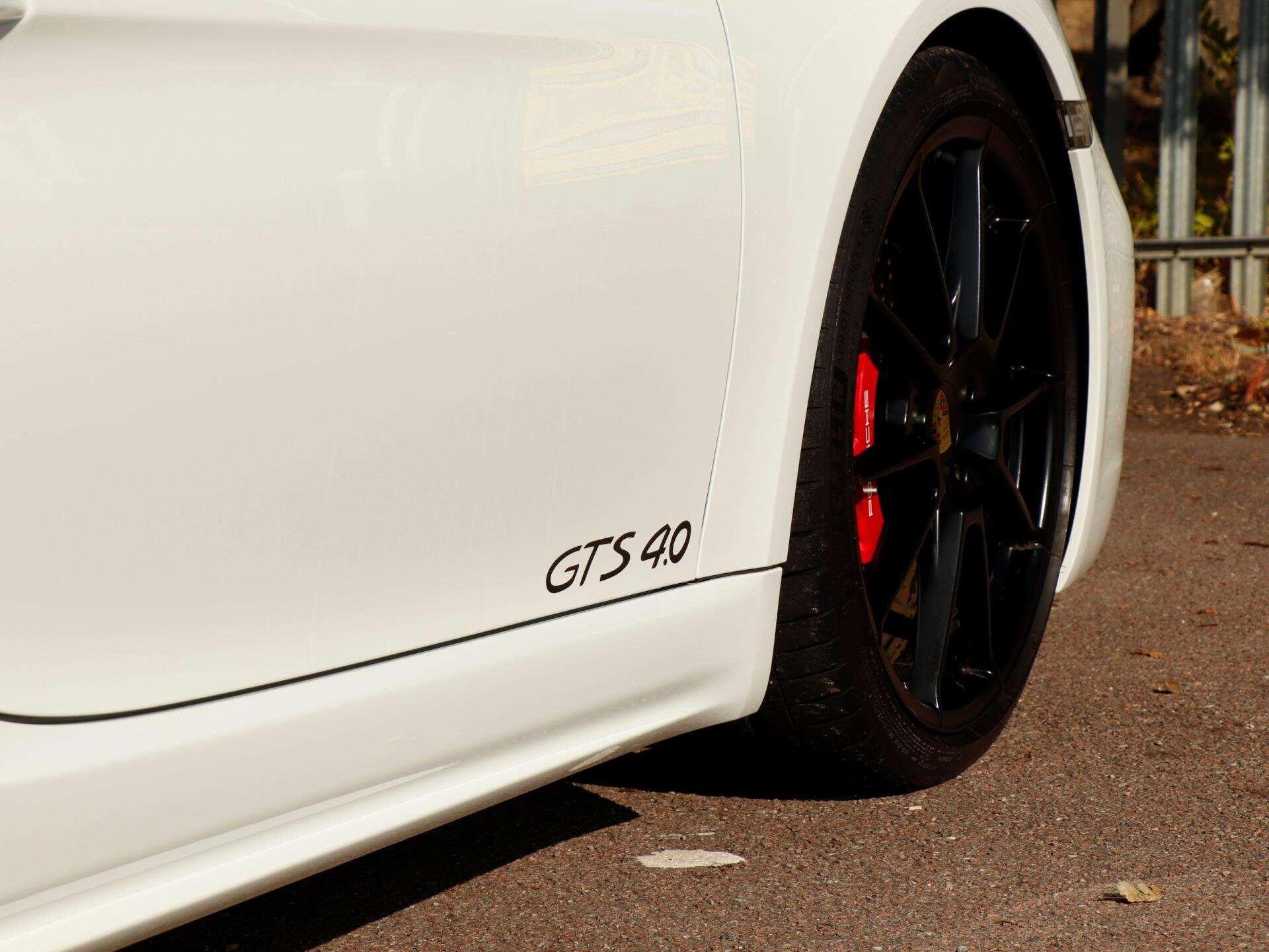 Porsche Boxster view 35