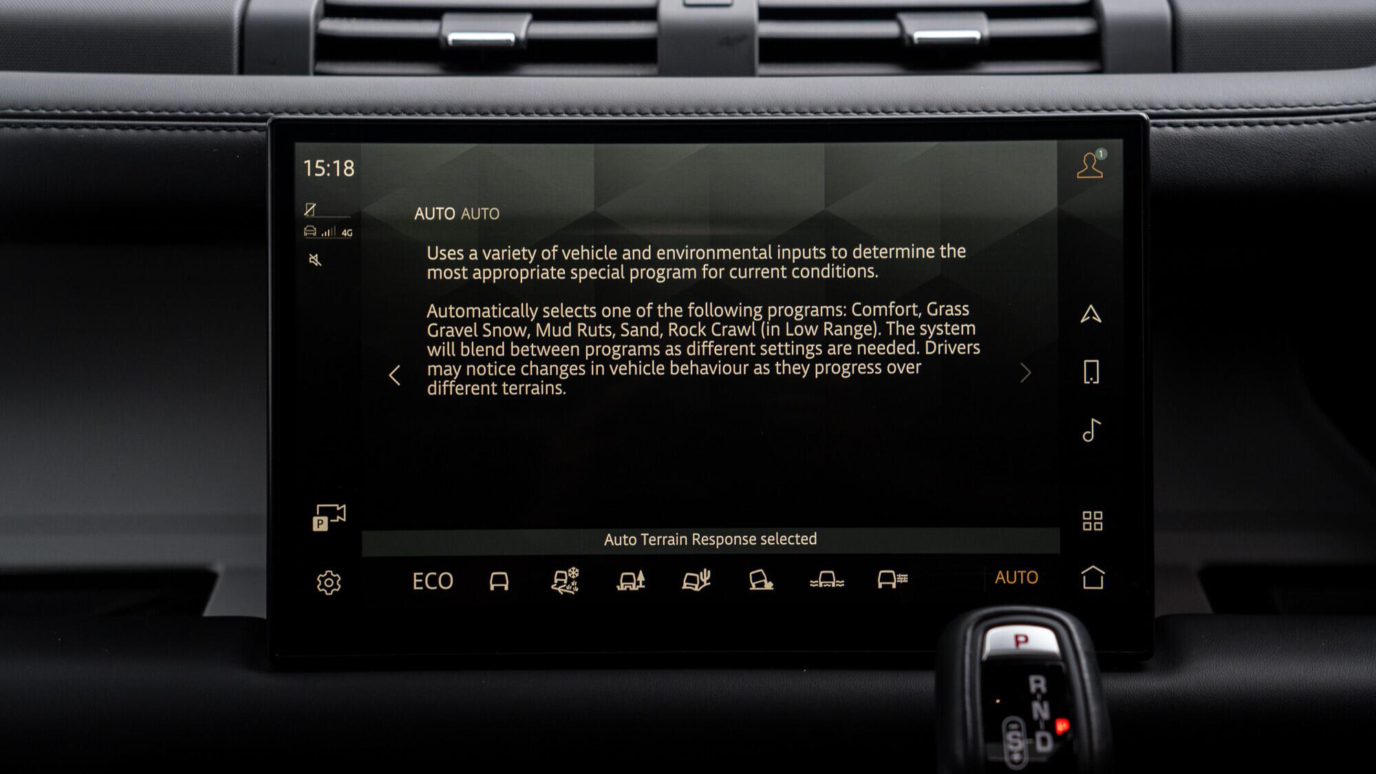 Land Rover Defender view 33