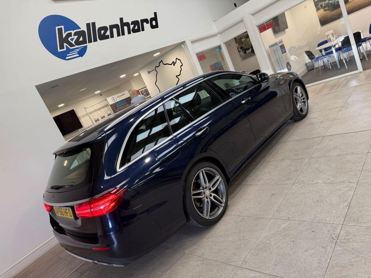 Mercedes-Benz E Class view 17