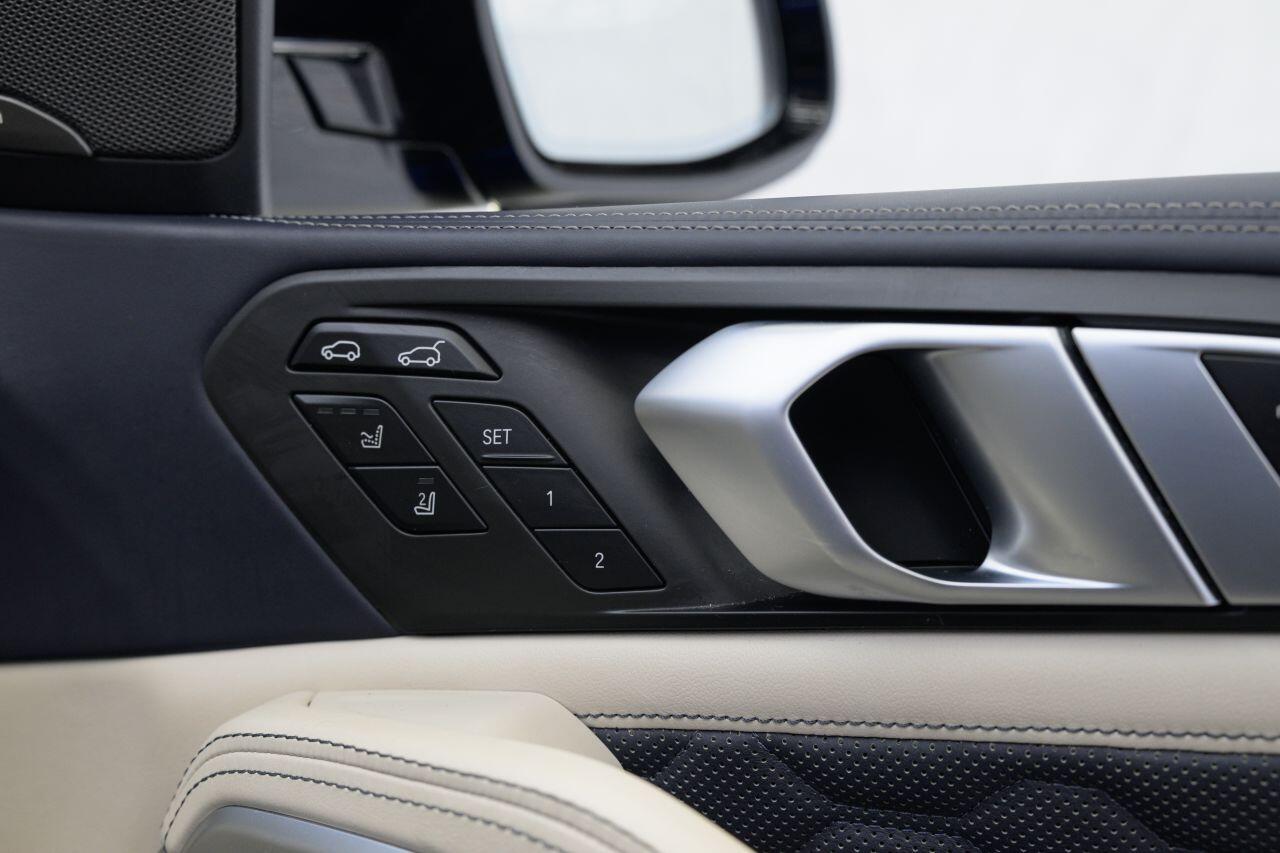 BMW X6 M view 25