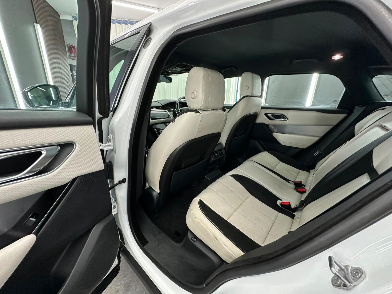 Land Rover Range Rover Velar view 34