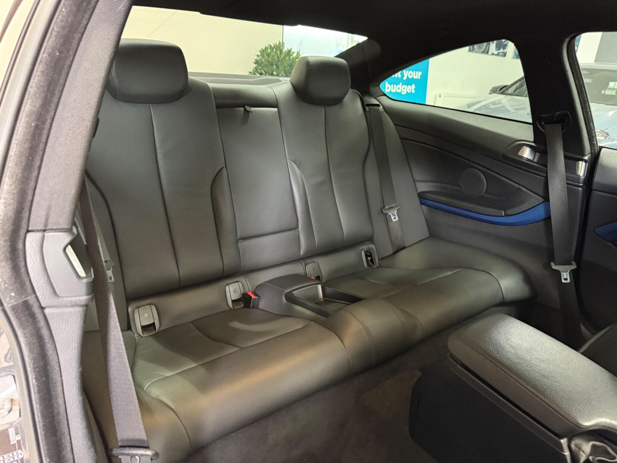 BMW 4 Series view 25