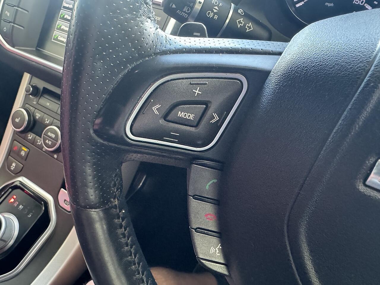 Land Rover Range Rover Evoque view 21